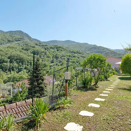 Villa Iris
